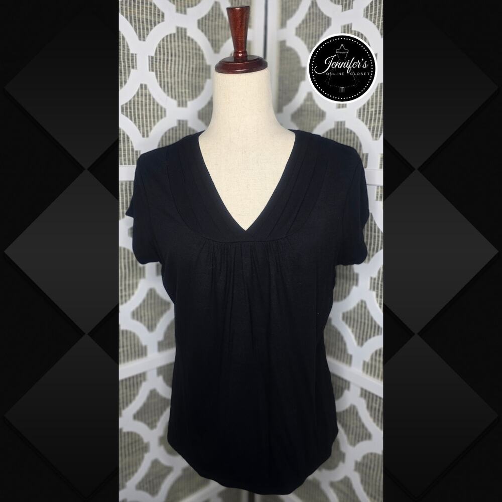 Jones New York Black Rayon Blend Pleated Neckline Short Sleeve Top Size L